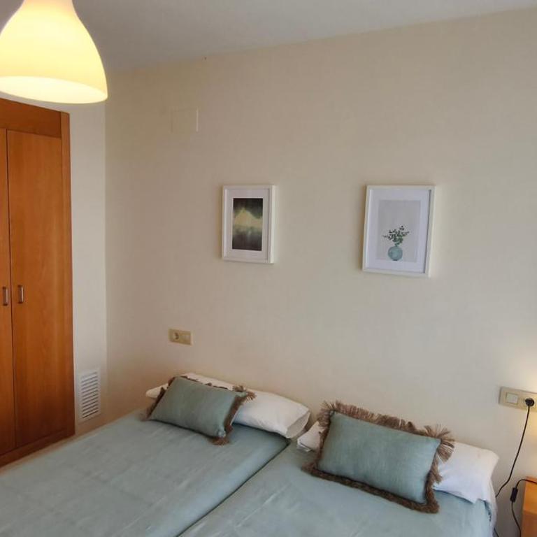Residencial Marina de Port - Apartamento de 2 dormitorios con vistas al mar (4 adultos) - 6