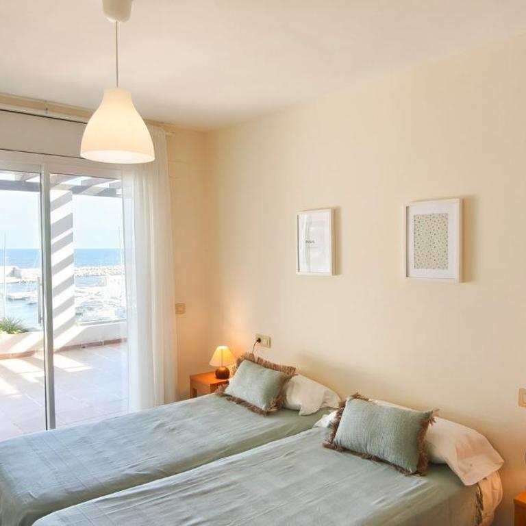 Residencial Marina de Port - Apartamento de 2 dormitorios con vistas al mar (4 adultos) - 5
