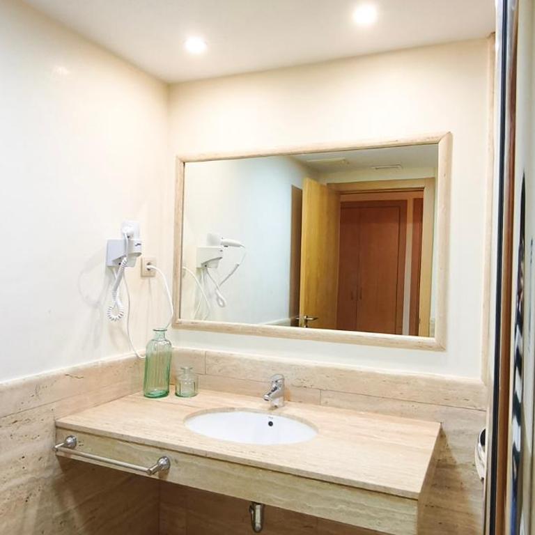 Residencial Marina de Port - Apartamento de 2 dormitorios con vistas al mar (4 adultos) - 10