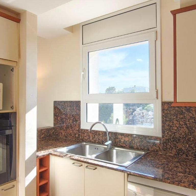 Residencial Marina de Port - Apartamento de 2 dormitorios con vistas al mar (4 adultos) - 8