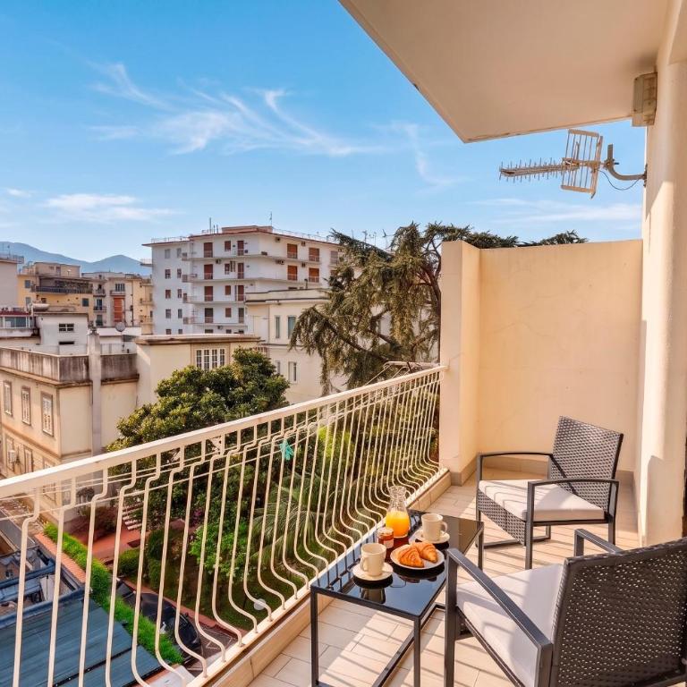 Pompei Luxury Suites-Near Ruins - Appartamento con 1 Camera da Letto - 2
