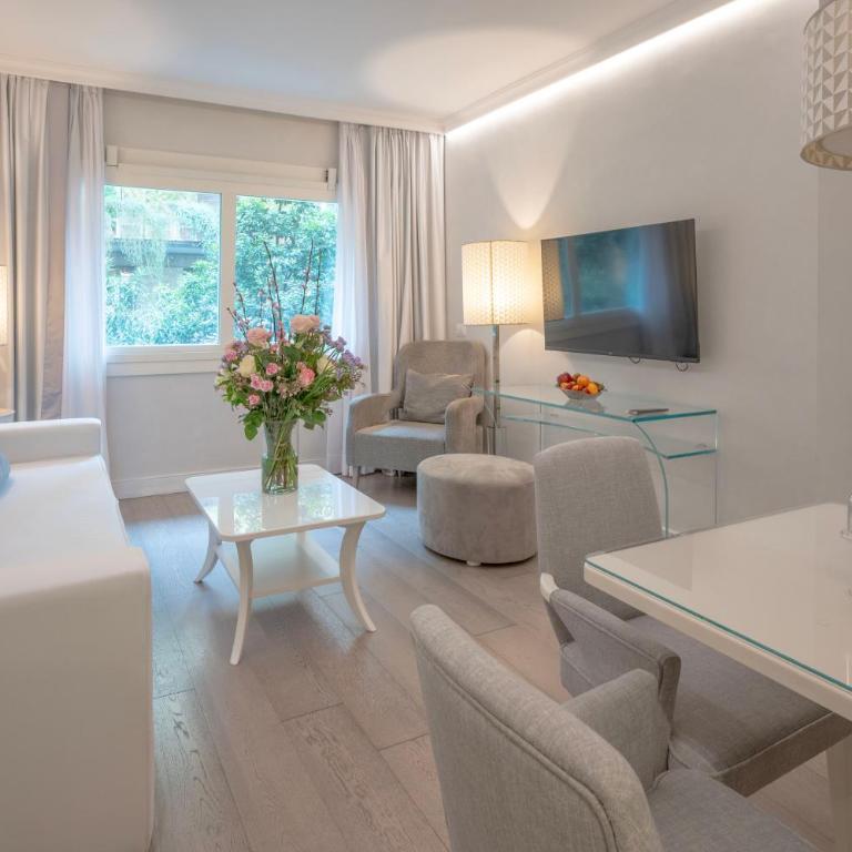 Ponte Vecchio Suites & Spa - Executive Suite - 11