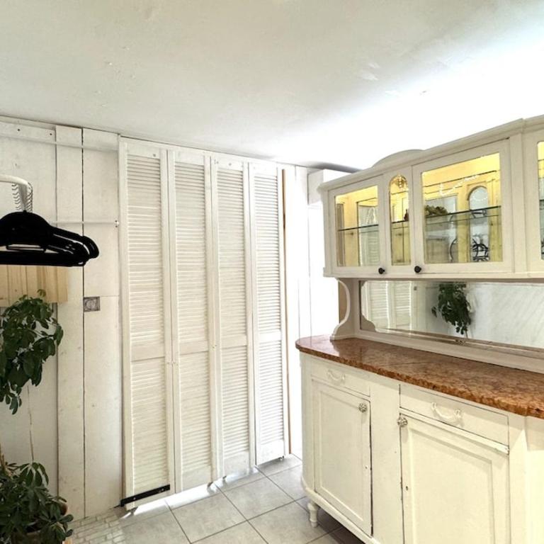 Maison avec terrasse proche piste cyclable et remparts - One-Bedroom House - 20