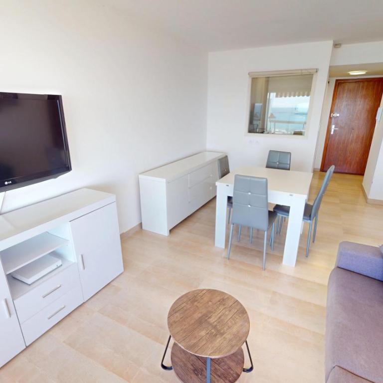 74E - Beau 2Pavec grande terrasse et magnifique vue mer - One-Bedroom Apartment - 17