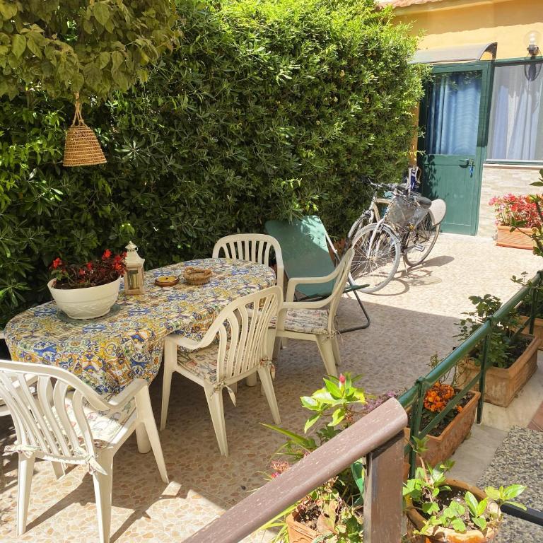 Il Giardino di Laura Private Rooms Mondello - Camera Matrimoniale con Vista Giardino - 15