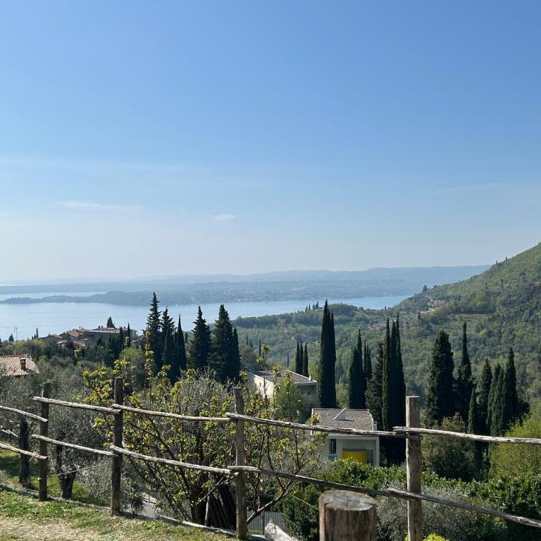 La Verbena a fianco del Vittoriale, vista piscina, 10 minuti a piedi dal lungo lago - Appartamento con 1 Camera da Letto - 28