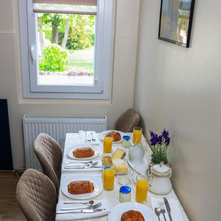 Villa Bellevue Genève - Appartement 1 Chambre avec Balcon et Vue sur les Montagnes - 4