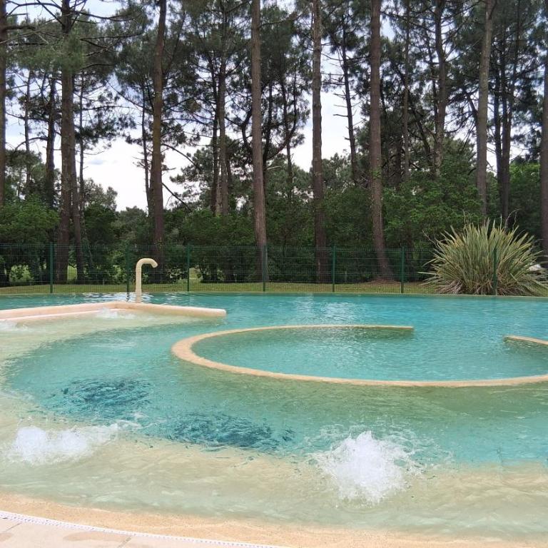 T2 32m2 terrasse 8m2 PISCINE LACANAU OCEAN LAC GOLF MULTISPORT - One-Bedroom Apartment - 3