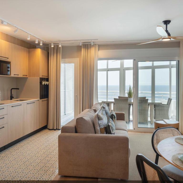 NEW SEAVIEW & SKY APARTMENT Playa De Oro 13rd floor con Parking - Apartamento de 2 dormitorios - 8