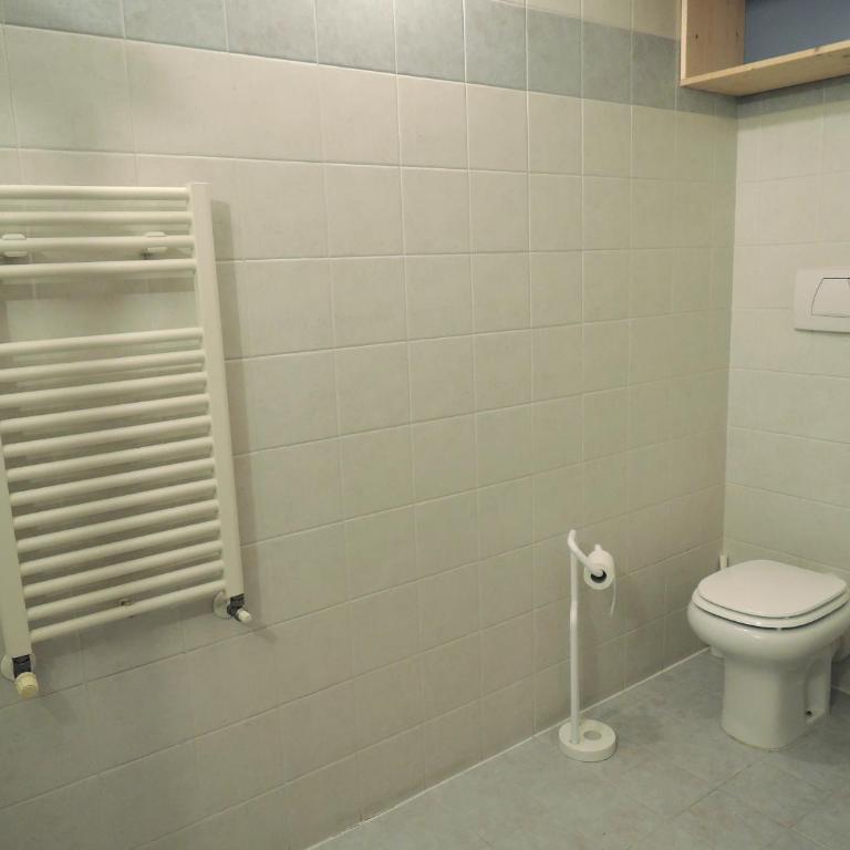 Charming studio apartment with free parking - One-Bedroom Apartment - 12