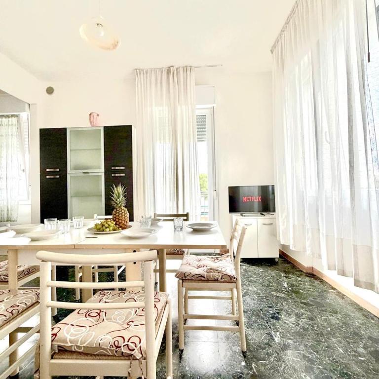 Jesolo attic - beach spot - Appartamento Deluxe con 2 Camere da Letto e Vista Giardino - 17