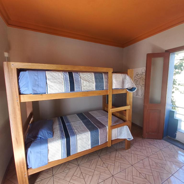 Illa Hostels Arequipa - Cama en habitación compartida masculina de 4 camas - 4