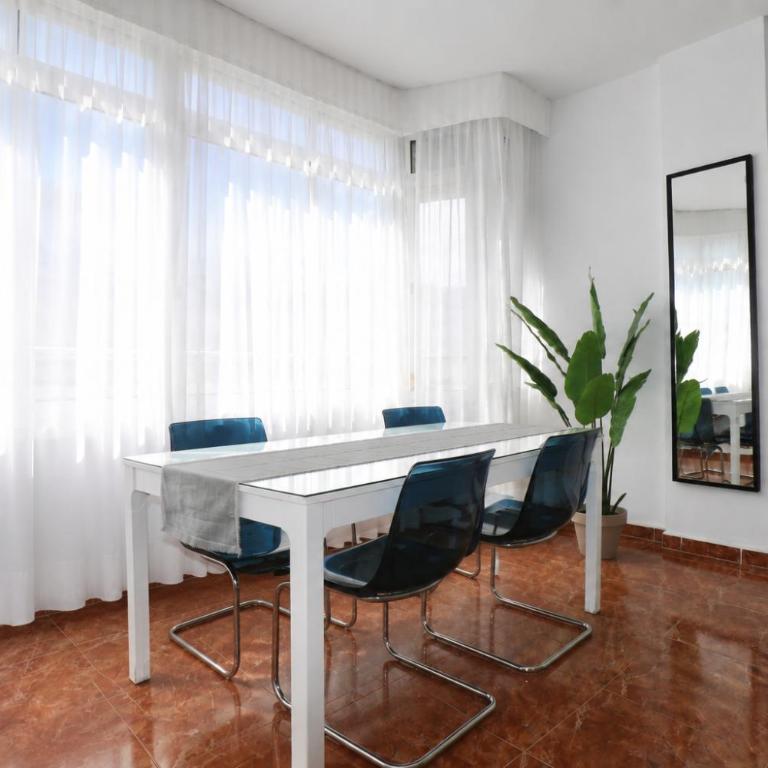 Marvelluz Sea & Mountain Views Central & Quite Torremolinos - One-Bedroom Apartment - 10