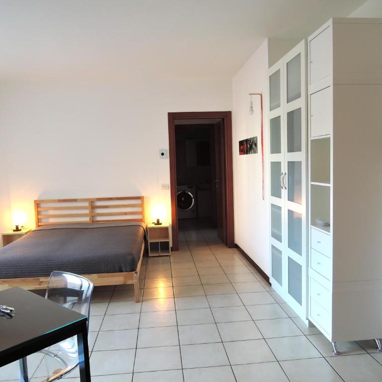Charming studio apartment with free parking - One-Bedroom Apartment - 2