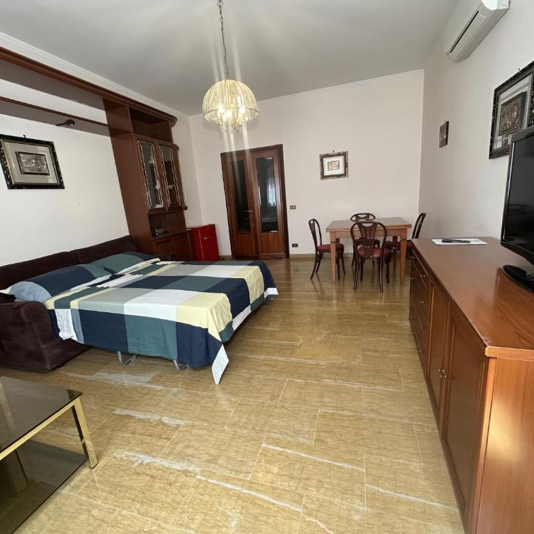 Marellini Lido Nord - Appartamento con 2 Camere da Letto e Balcone - 3