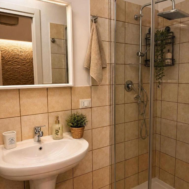 Cala Verde 6 posti Terrasini - Appartamento con 3 Camere da Letto - 4
