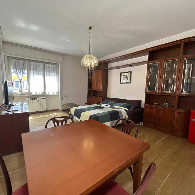 Marellini Lido Nord - Appartamento con 2 Camere da Letto e Balcone - 2