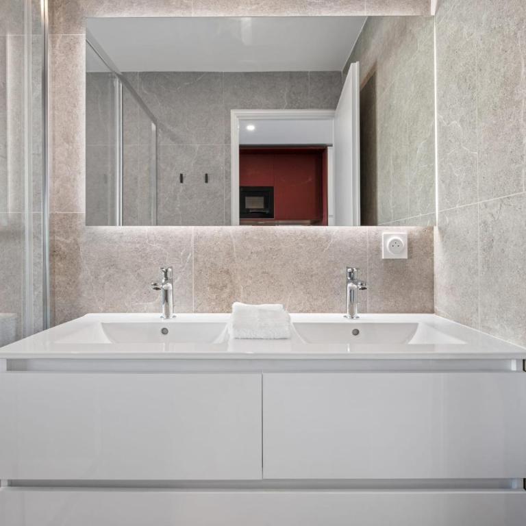 Naturiste Cap d'Agde Jardin d'Eden 105-Couples Only- Swimming Pool Jaccuzzi - Apartment - 11