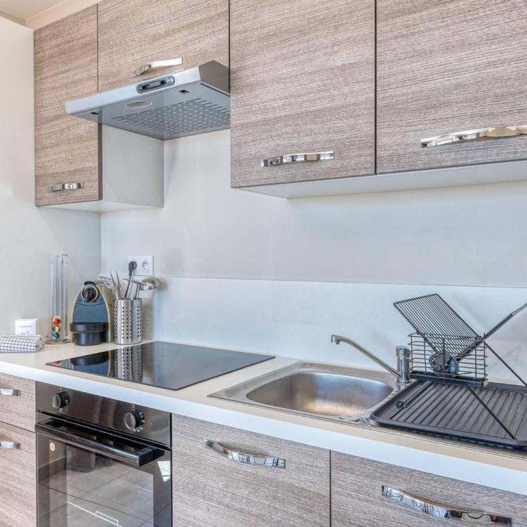 Appartement Climatisé Centre du Lavandou, Proche Plage - FR-1-816-6 - Apartment - 11
