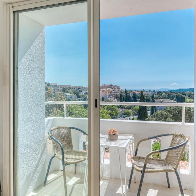 Hôtel Paradis - Chambre Double avec Balcon - Vue sur Mer - 2
