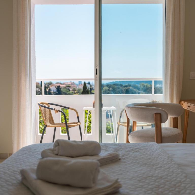 Hôtel Paradis - Chambre Double avec Balcon - Vue sur Mer - 3