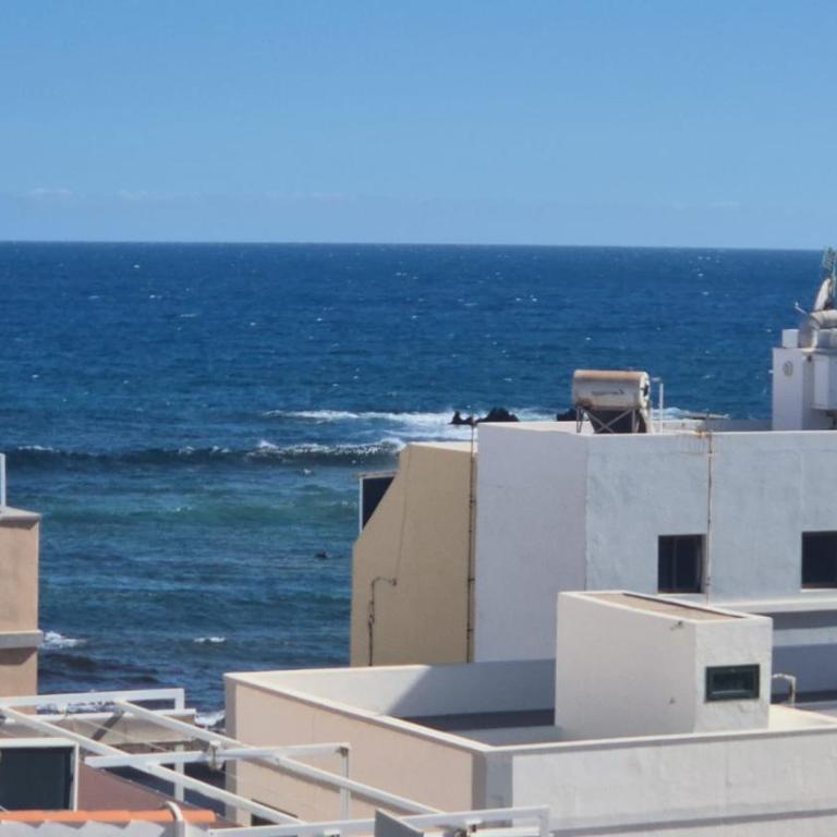 Apartamentos Mar del Sur - Habitación Familiar con vistas al mar - 13