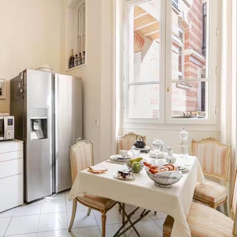 Luxury and Exclusive 130sqm estate 4m ceilings with garden view near Arc de Triomphe and Palais des Congrès - Appartement 2 Chambres - 38