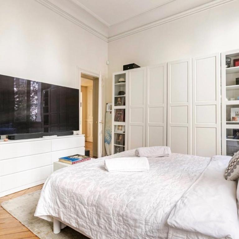 Luxury and Exclusive 130sqm estate 4m ceilings with garden view near Arc de Triomphe and Palais des Congrès - Appartement 2 Chambres - 32