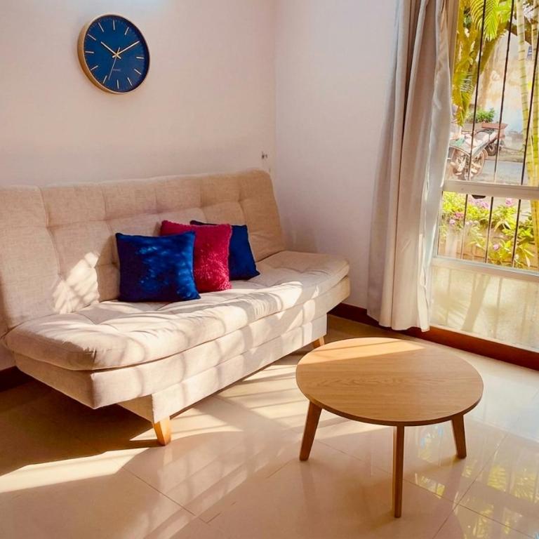 RentalsOP AN03 Apto tipo hotel, caminando al centro, cerca al Metro tranvía, minutos del estadio y poblado, la mejor ubicación en Medellin - Apartamento de 2 dormitorios - 6
