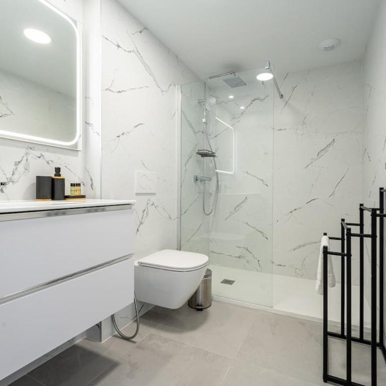 Brand New Luxury Apartment with Private Jacuzzi - Apartamento de 3 dormitorios - 23