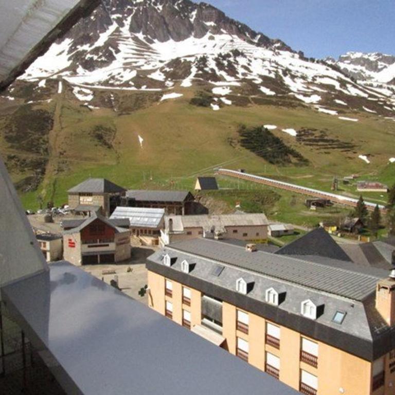 Studio cabine 5 pers avec balcon, au pied des pistes de La Mongie 1800, proche commerces et spa thermal - Studio - 10