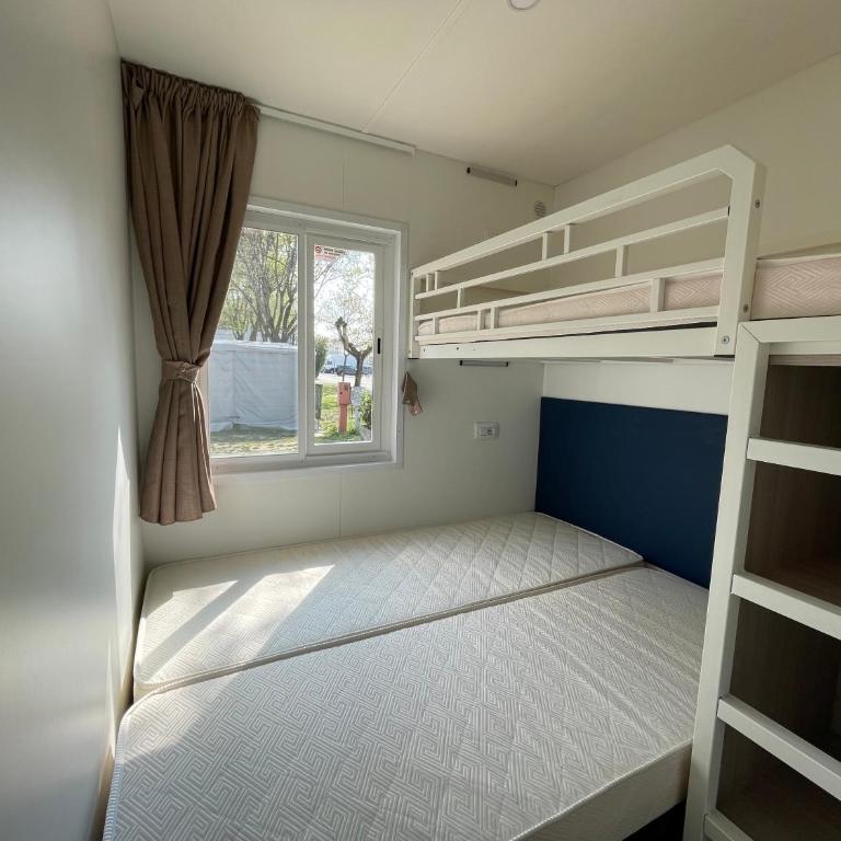 Campeggio Amici di Lazise - Casa Mobile con 2 Camere da Letto - 5
