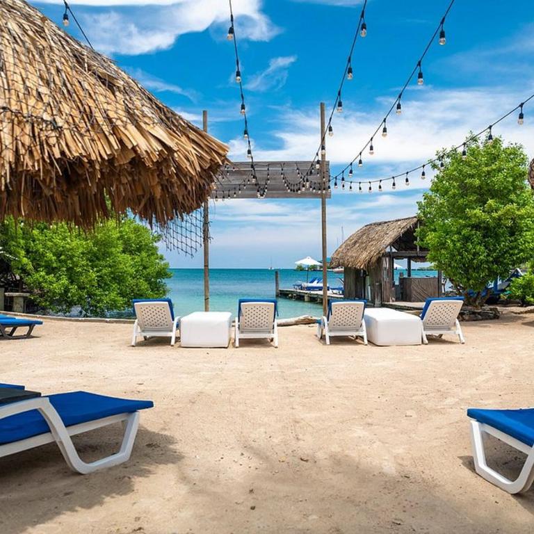 Bayside Island Escape - Standard Double Room - 1
