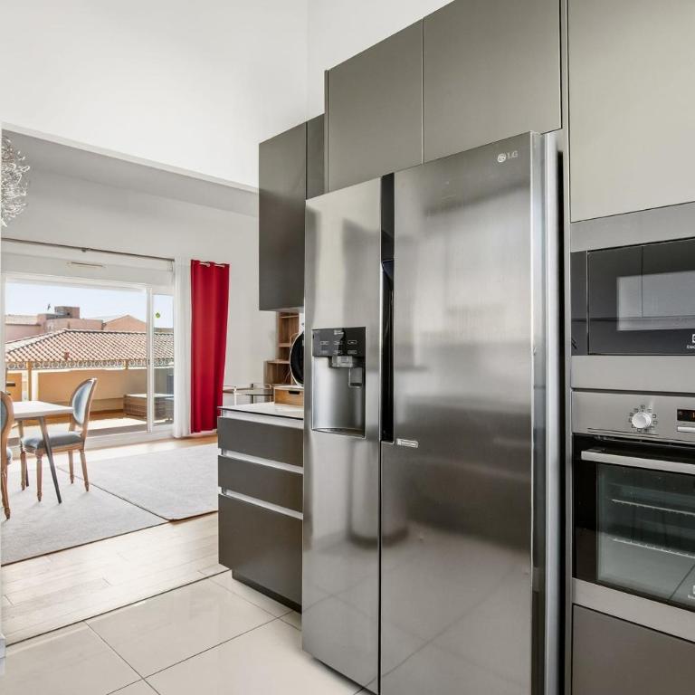 Terrasse de lHérault T3 haut de gamme avec terrasse & parking à Agde - Appartement - 15