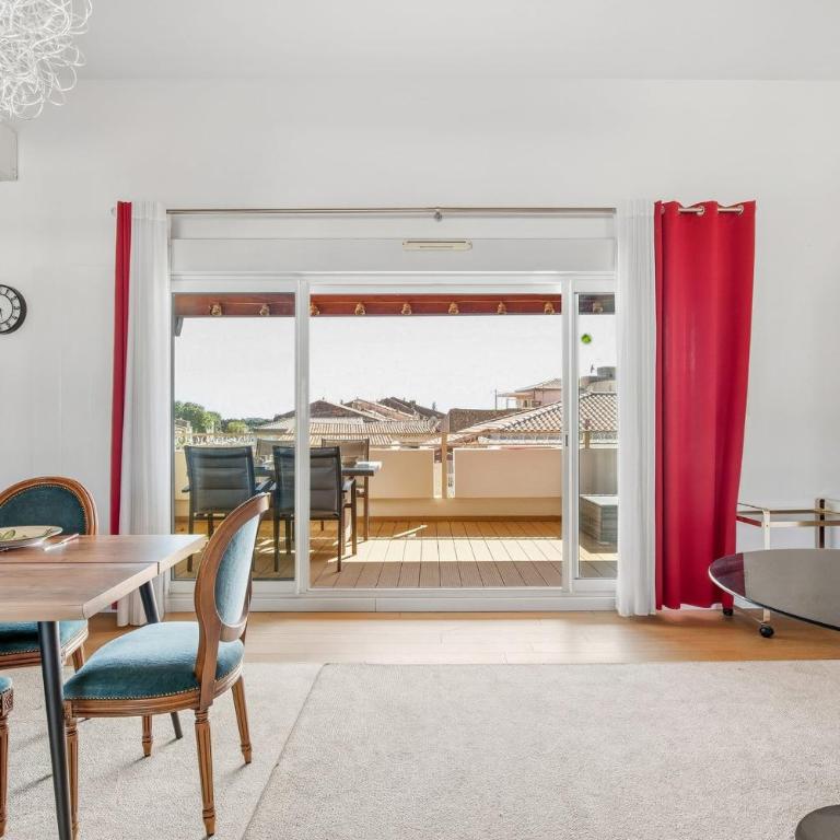 Terrasse de lHérault T3 haut de gamme avec terrasse & parking à Agde - Appartement - 16