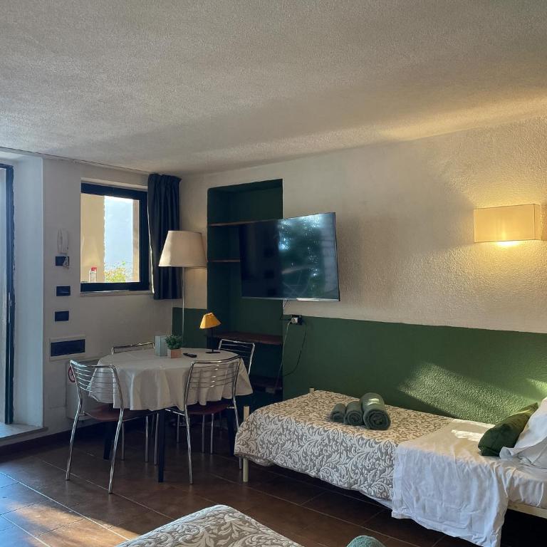 Exclusive Lake Garda Apartments with Pool and view - Studio avec Vue sur Lac - 35