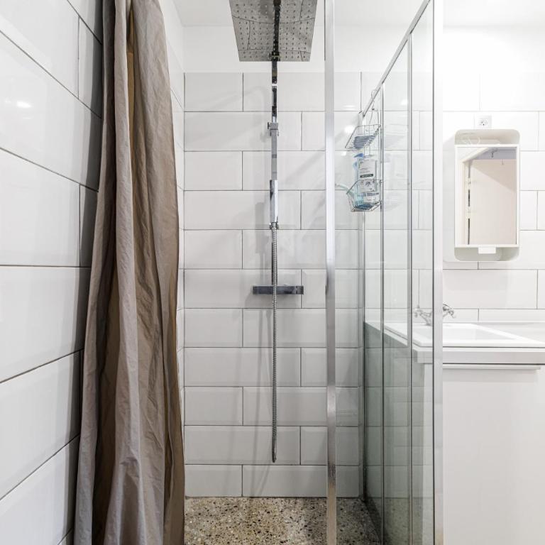 EST2P - Cozy 1 BDR apartment in Cannes - Very quiet, overlooking a courtyard - Apartamento de 1 dormitorio - No fumadores - 4