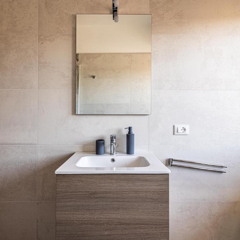 Numidio Quadrato Suite Apartment Rome Metro A - Appartamento con 2 Camere da Letto - 20