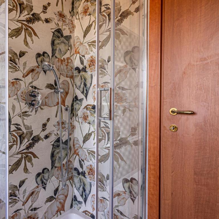 Numidio Quadrato Suite Apartment Rome Metro A - Appartamento con 2 Camere da Letto - 45