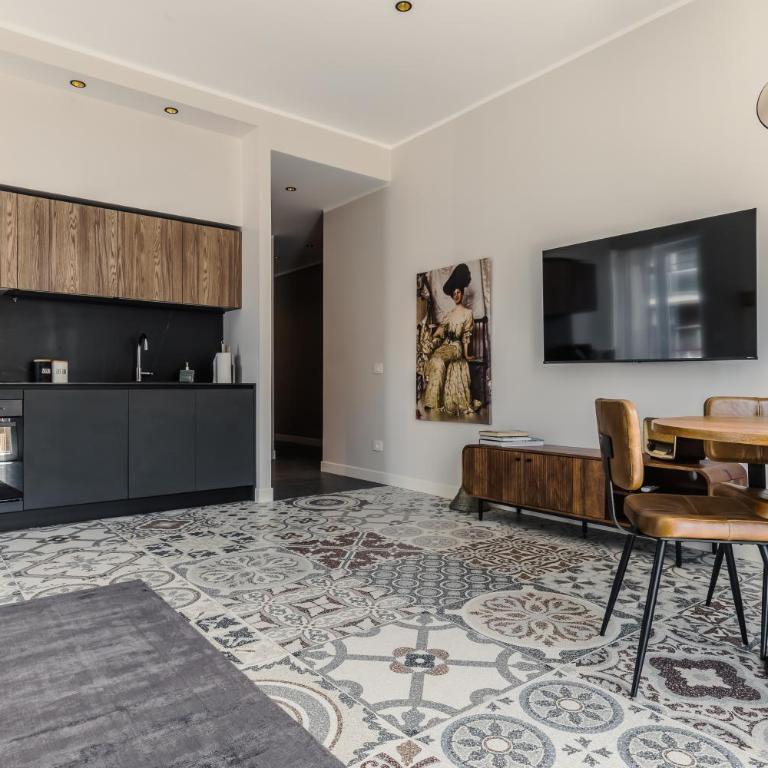 La Graniglie-Holiday Apartment - Monolocale con Balcone - 12