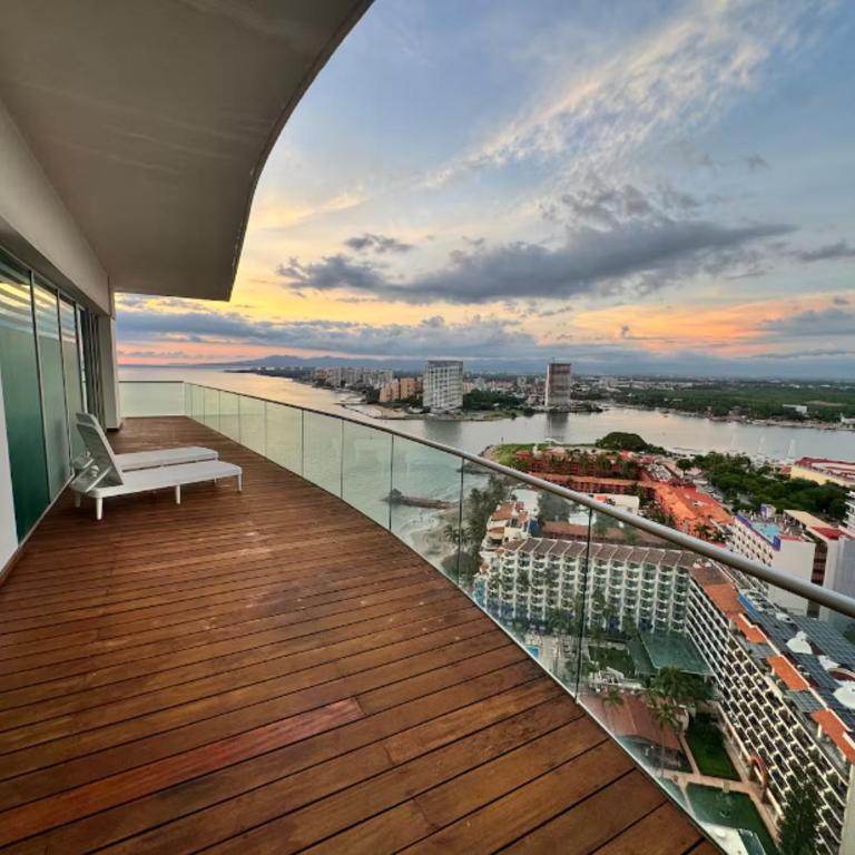 Beachfront Icon Vallarta Condos - Four-Bedroom Luxury Apartment - 10