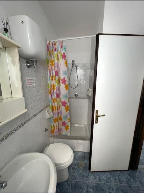 Agenzia Isotur CASA BOUGANVILLE - Appartamento con 3 Camere da Letto - 15