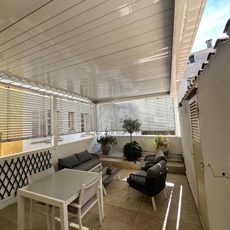 Appart 128m2 St Raph Centre, 400m des plages - Apartment mit 3 Schlafzimmern - 1