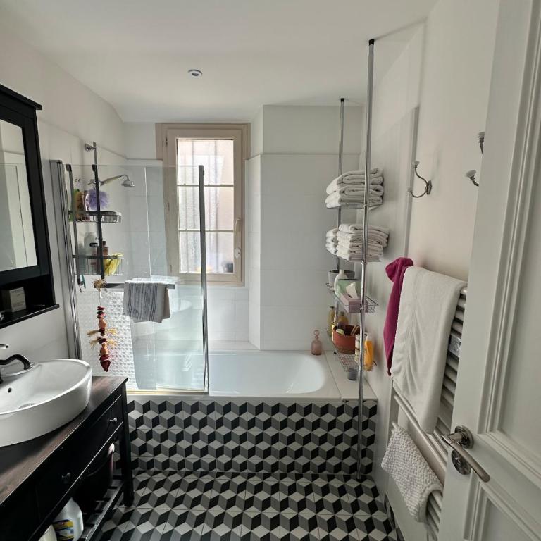 Appart 128m2 St Raph Centre, 400m des plages - Apartment mit 3 Schlafzimmern - 33
