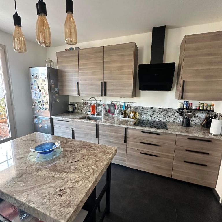 Appart 128m2 St Raph Centre, 400m des plages - Apartment mit 3 Schlafzimmern - 16