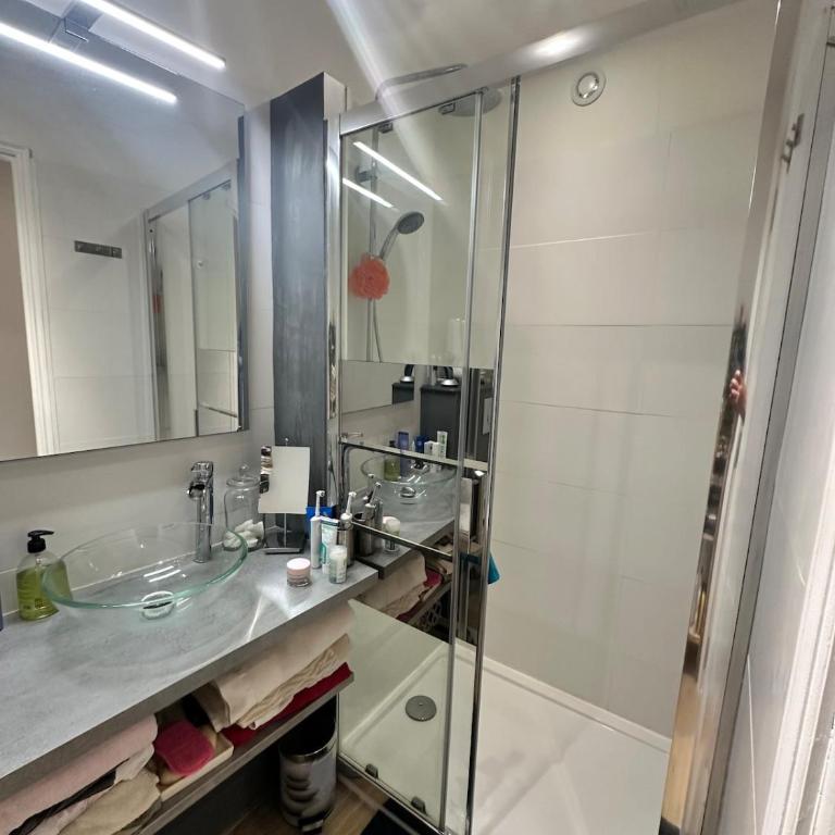 Appart 128m2 St Raph Centre, 400m des plages - Apartment mit 3 Schlafzimmern - 30