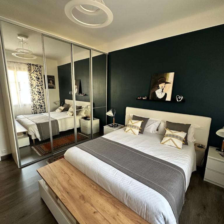 Appart 128m2 St Raph Centre, 400m des plages - Apartment mit 3 Schlafzimmern - 22