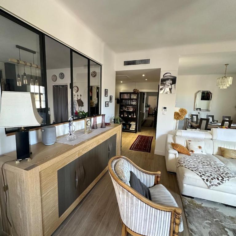 Appart 128m2 St Raph Centre, 400m des plages - Apartment mit 3 Schlafzimmern - 9
