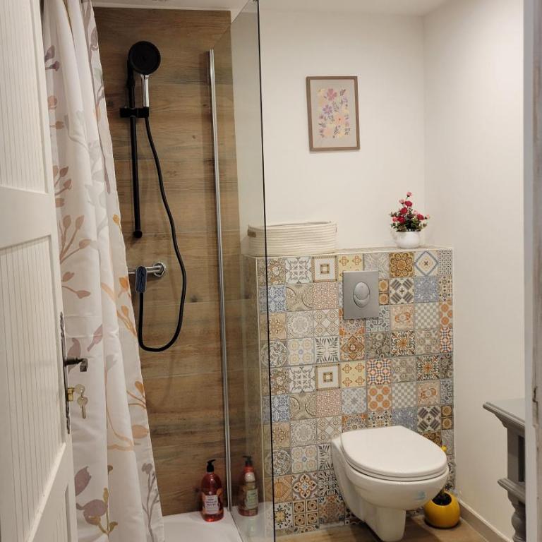 Saint Pierre chambres d'hôtes - Doppelzimmer mit Poolblick - 10