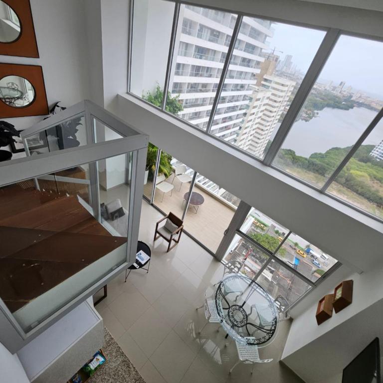 Duplex de Lujo nuevo con vista increible al centro y la playa - Two-Bedroom Apartment - 26